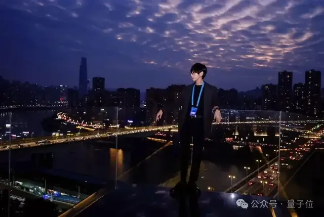 国产商汤AI生图U1 Pro实测:多轮改图不露馅 4 6053073ea5405c2a395343ee655a9982165ea888800e29887261b61be4072fc8 article