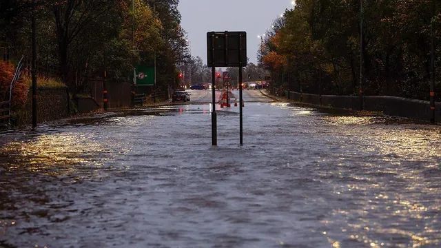 A82公路积水
