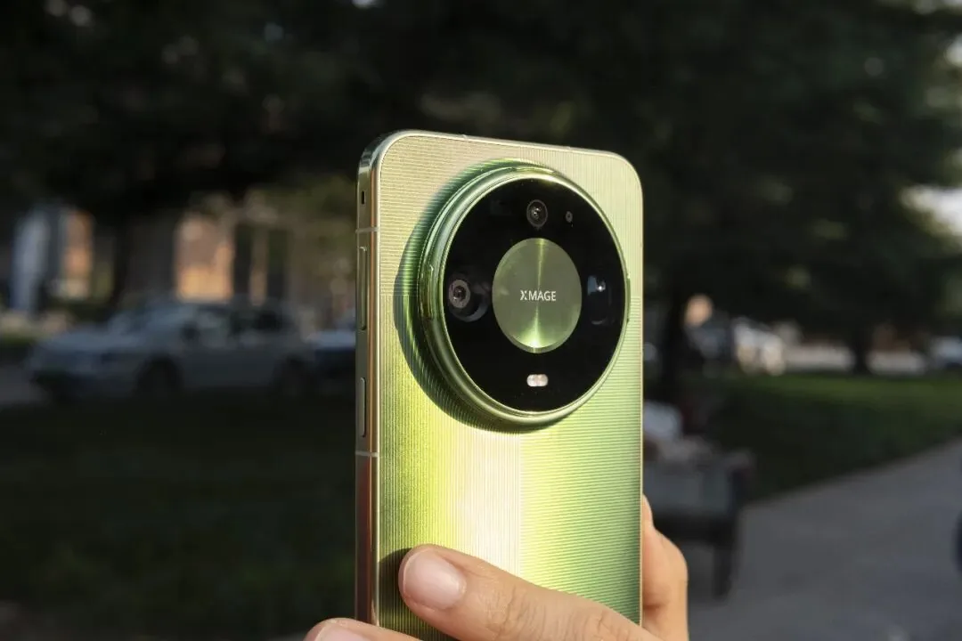 9499 元起售的华为 Mate 90 Pro Max,最值的还是相机 8 图片