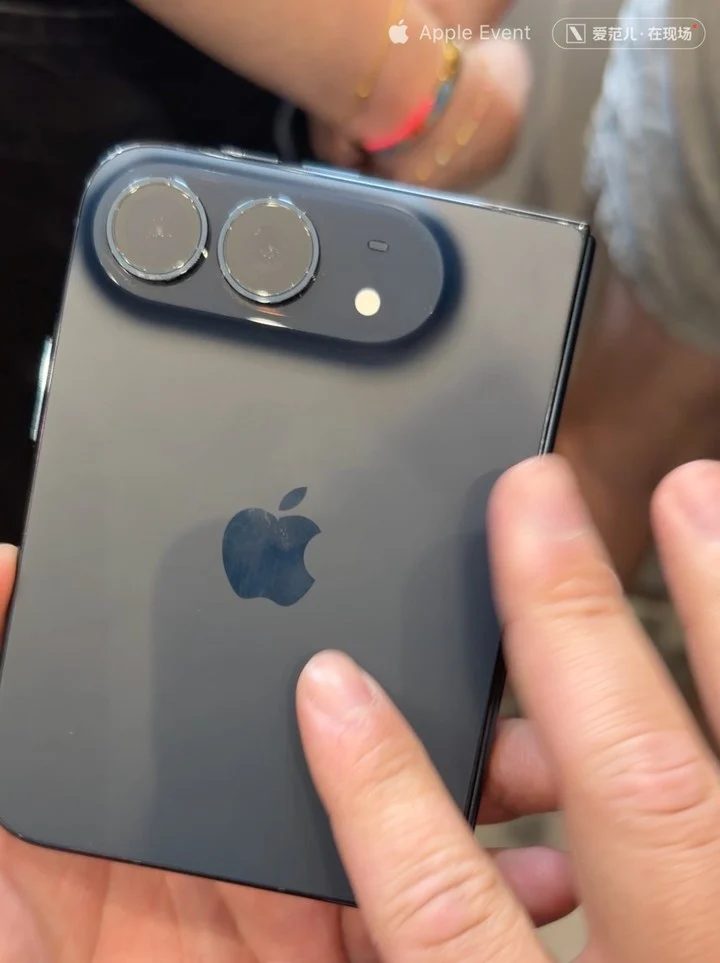 iPhone Duo首发上手 折叠屏重构iOS交互与屏幕体验 12 69b89ecc07afb663019fc9f45f55f1a45eba27792d72d4be6526d1dd510a747e article