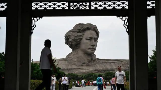 湖南长沙橘子洲头的青年毛泽东像，现在成为热门的旅游景点。