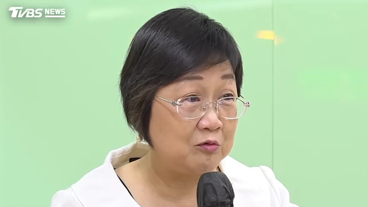 徐佳青10月7日在记者会上宣布请辞侨委会委员长