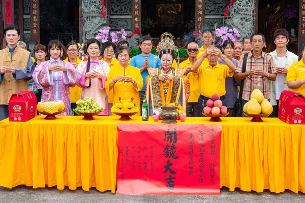 ▲白冰冰在《戲說台灣》化身地母娘娘。（圖／三立提供）