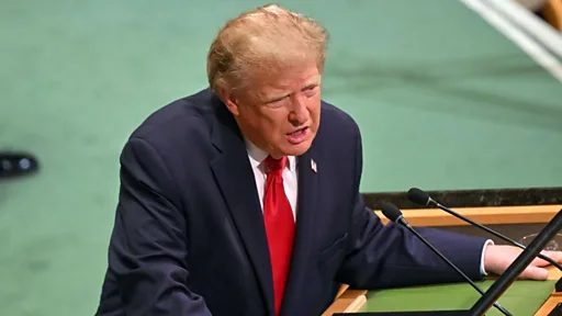 特朗普联合国演说五个要点:古巴垮台、摧毁伊朗、格陵兰基地,以及把AI改名SI 4 6d958967dbff871f1a534c77327b5c16c0a350e113cd5d479641cefb91315397 article