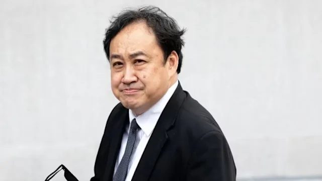 林鼎被遣返回国 今天被我国警方正式逮捕 4 未在指定时间报到服刑 林鼎遭法庭发出逮捕令
