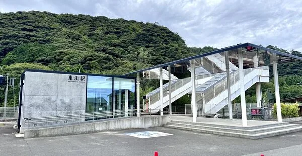 瑞风号专程停靠的鸟取隐世米其林餐厅 无人小站旁海景意大利面 5 ▲▼鳥取岩美Al Mare義大利餐廳與東濱海岸。(圖/《小虎食夢網》授權提供)