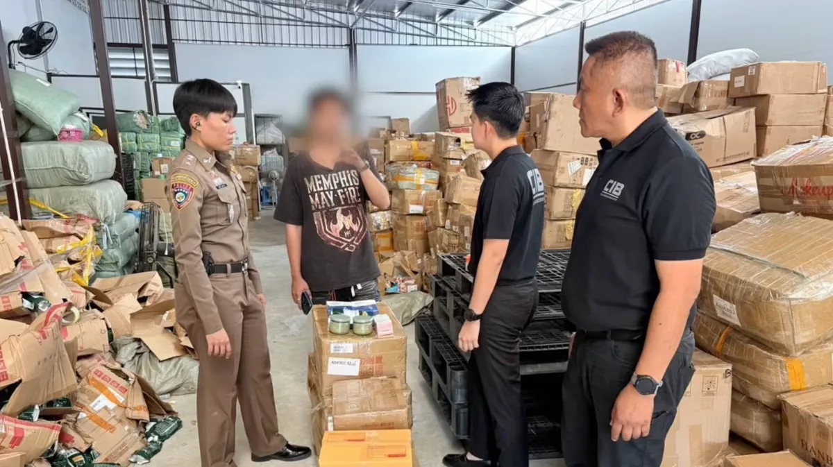 泰国捣破违规化妆品仓库查扣近45万件商品 幕后老板疑为中国女子 2 788fdba43ba442bcaabdc06726887f5cc732d22c6ee917990056e38b02c01518 article