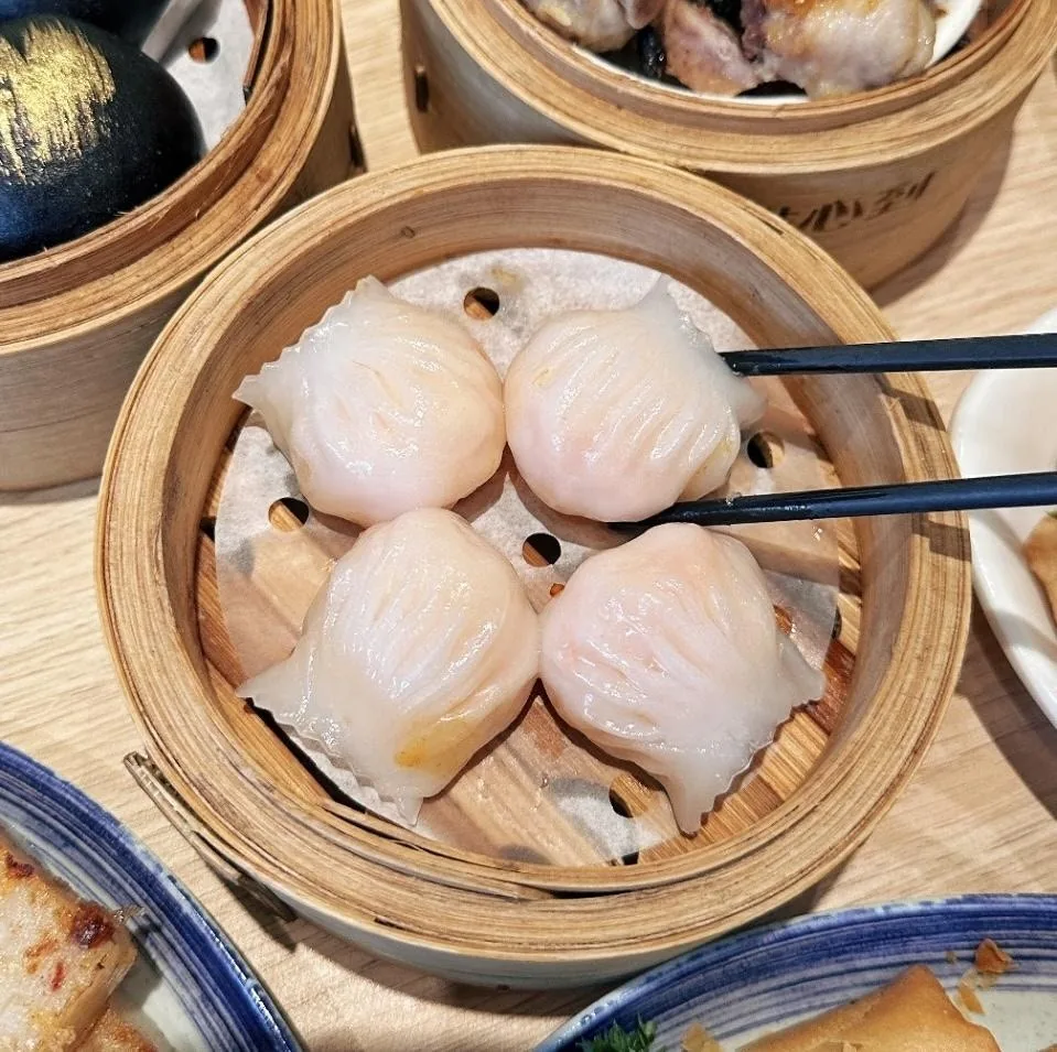 點心單價普遍定在$18至$35之間，並設有兩件裝選項。（小紅書@你美式吧）