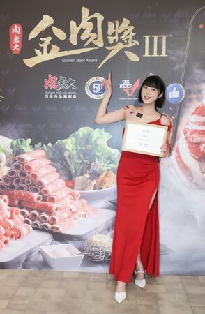 「国光女神」卵巢癌康复!林茉晶化疗胖20公斤、头发掉光 露面曝近况 1 ▲▼林茉晶久違公開露面。(圖/肉好大頂級肉品涮涮鍋提供)
