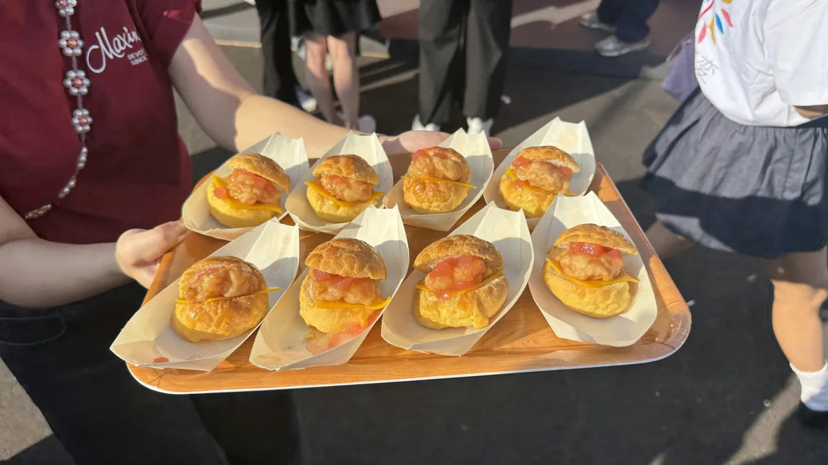美心香港美食街。（蘇琬淇攝）