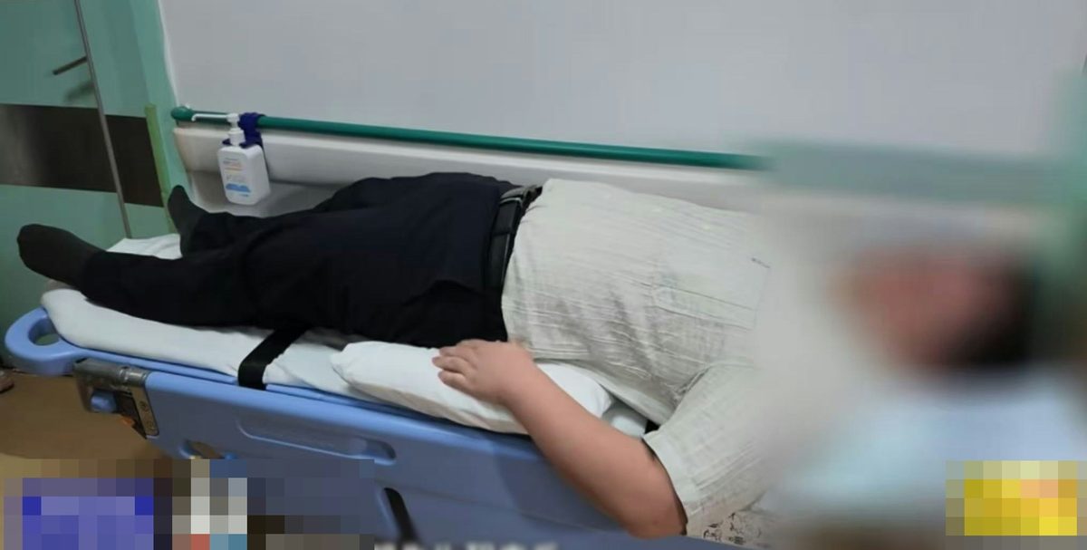 广州男腰痛睡觉垫枕头 次日惊觉下肢瘫痪 医生:盲目垫腰或致瘫 2 廣州30歲男墊腰枕睡覺次日截癱。(DV現場)