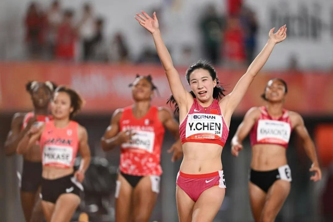 17岁陈妤颉亚运百米夺冠 11秒06破赛会纪录 4 中國17歲小將陳妤頡在愛知·名古屋亞運會田徑女子100米決賽中斬獲金牌。(羊城晚報)