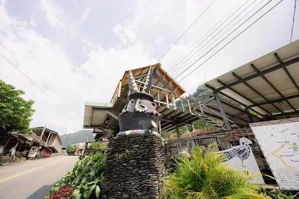 ▲▼屏東霧台神山部落、魯凱族石板屋聚落與在地景點美食一日遊。（圖／《黑皮的旅遊筆記》授權提供）
