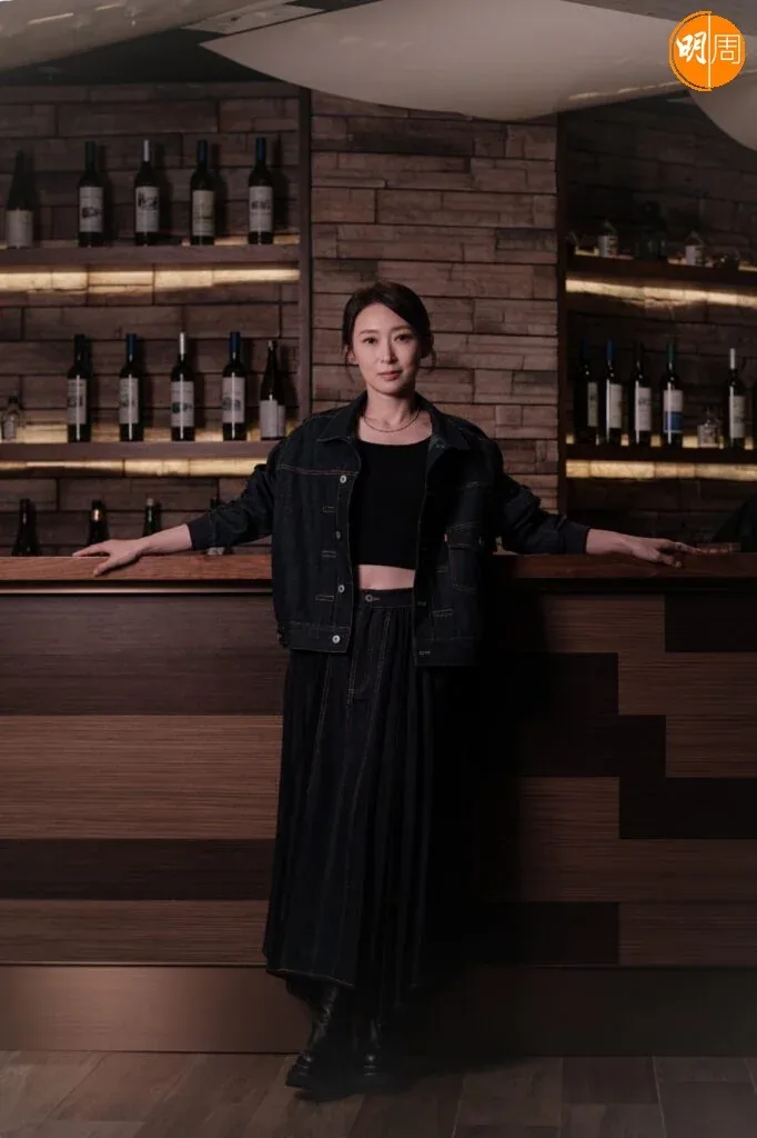 跳槽港视陷低谷 周家怡中年危机:常问经理人是否只能演妈妈角色│封面故事 7 84653fa8e1fe4296bd07c523bf0ecf24e0a294f7b82b7e1bee61f890d019fa03 article