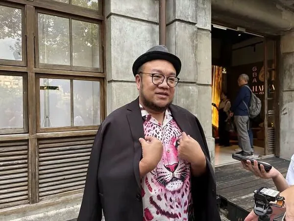 金钟导演叶天伦听完蔡康永与王伟忠对谈 发文「至少听听我的想法」 1 ▲▼聽蔡康永對談王偉忠!金鐘導演葉天倫深夜發文:「佩服他做出的選擇。」(圖/翻攝自臉書)