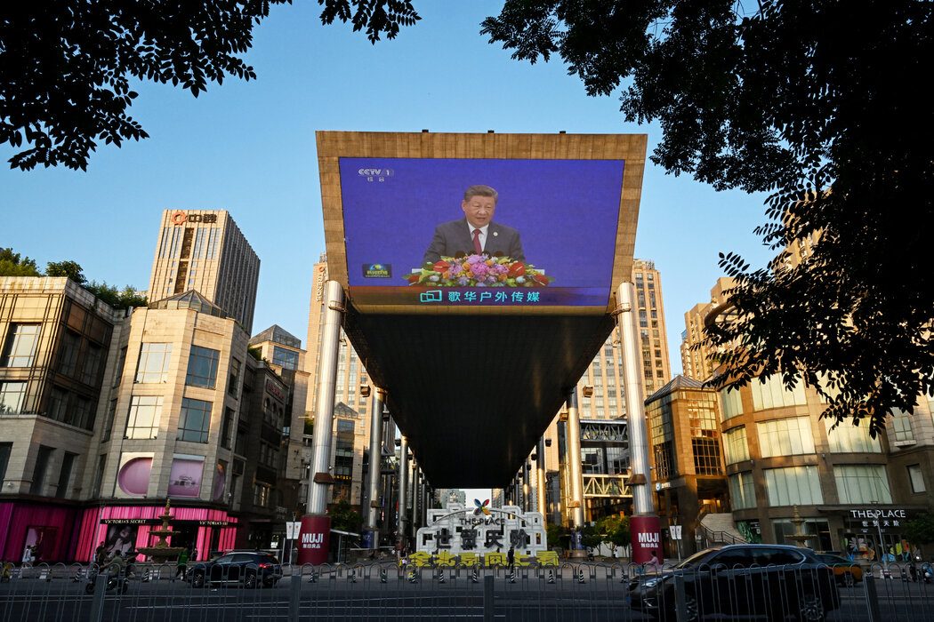 具有中国特色的AI数据:中国争夺人工智能时代话语权 1 在上个月上海举行的一场会议上,中国领导人习近平将本国塑造为倡导开放性人工智能的领头羊。