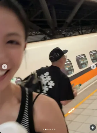 李千娜冒雨狂奔赶高铁 与经纪人聊太嗨 站务人员提醒才发现到台中 6 ▲▼李千娜。(圖/翻攝自Instagram/n_a_n_a_l_e_e)