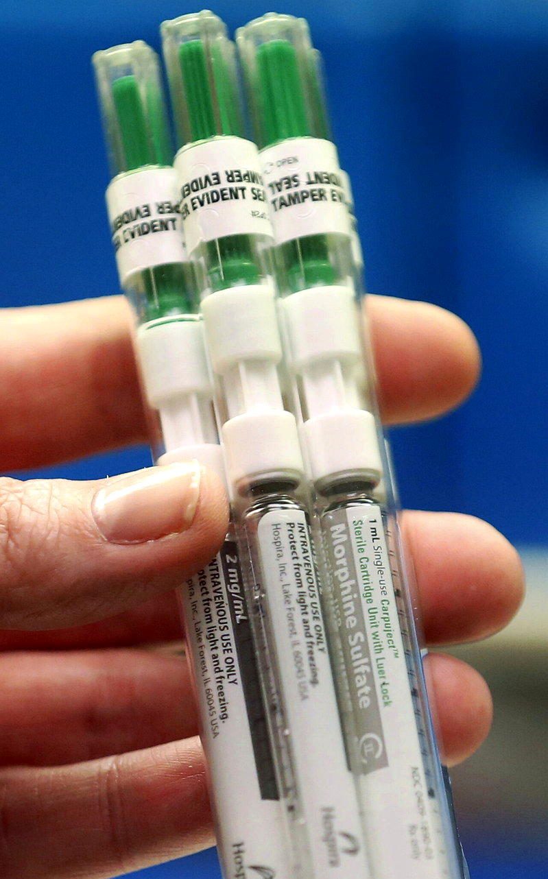 家屬經常擔心使用嗎啡和其他鴉片類藥物會加速親人死亡，但使用嗎啡其實是為了減輕患者...