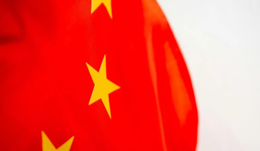飘动的中国国旗
