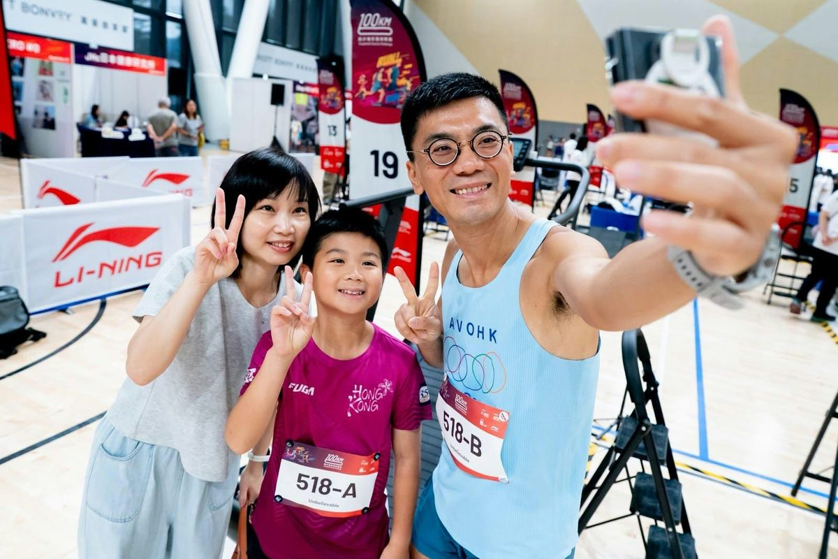 超馬運動員袁允灝與兒子參加父子組，以20分鐘完成5.2公里獲得冠軍。（主辦機構提供圖片）