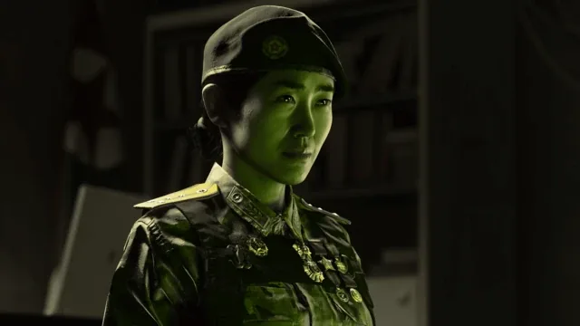 游戏截图显示一名身穿绿灯的韩国女兵，制服上戴着勋章。