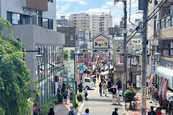 ▲▼東京表參道、代官山、中目黑等十個寶藏街區的散步日常。（圖／《CJ夫人》授權提供）