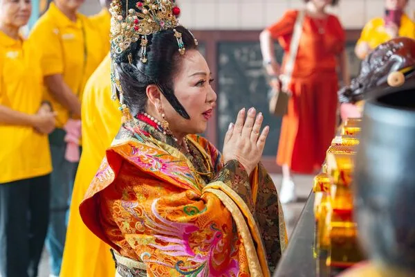▲白冰冰在《戲說台灣》化身地母娘娘。（圖／三立提供）