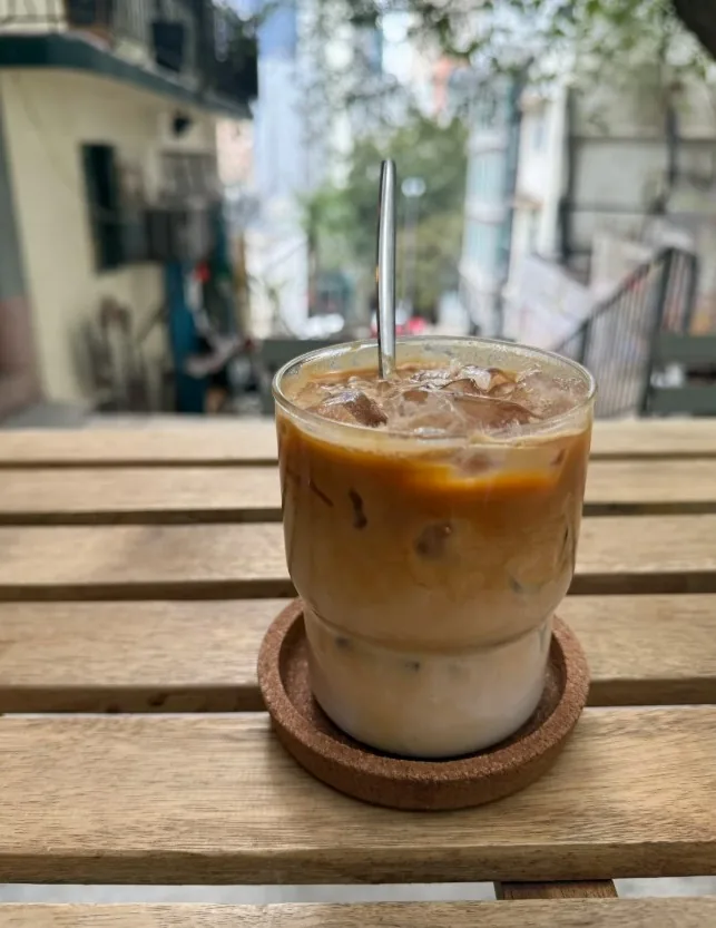 香港上环5家咖啡店推介:自助洗衣结合精品咖啡,营业至晚上10点的韩系Cafe 11 (momoo@小紅書)
