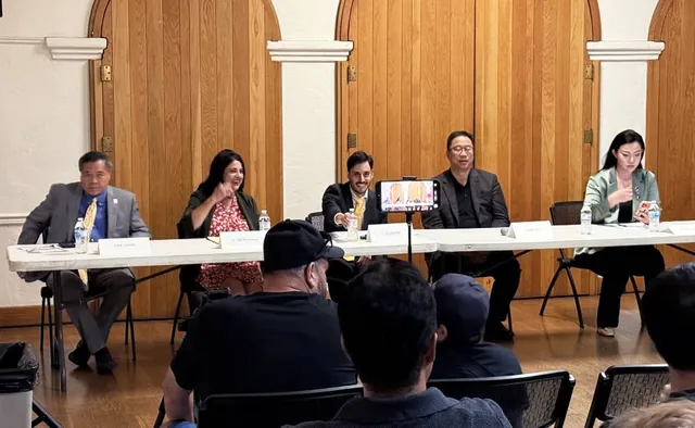 圣盖博市议会候选人论坛现场