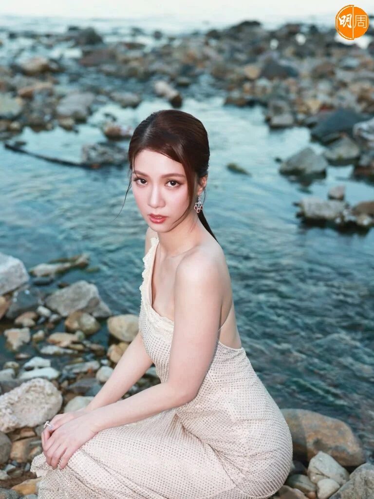 a5c04ce5d89a2a472e664368c04fd4ab874bfbf6328d198fedd76c5c2b218c95 article