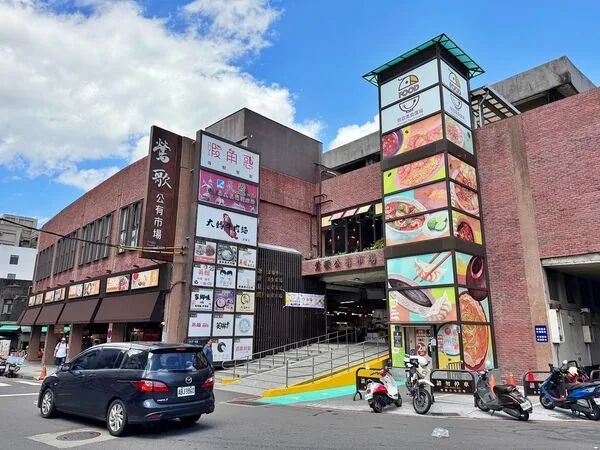 ▲▼鶯歌來來現做潤餅的現做潤餅。（圖／《Viviyu小世界》授權提供）