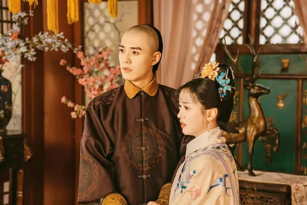 ▲▼短劇《還珠》爾康遭酸「清朝殭屍」二版演員口碑逆轉。（圖／翻攝自微博）