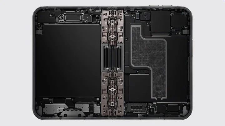 iPhone 18评测:折叠屏首发苹果Duo 磨砂屏解决折痕难题 20 a9f0ee7fd14120f1428678064dae32b4e6b9d9d4f2ab6cae59de8c91c4f1bcf9 article