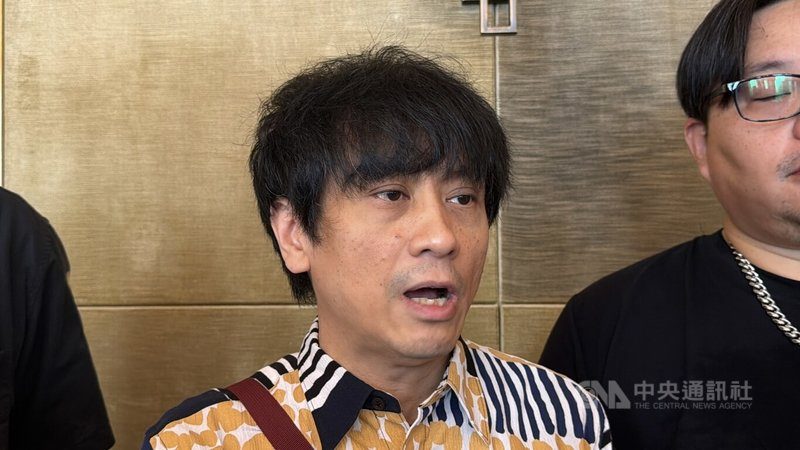 两岸电影交流会北京登场 台湾编剧盼重回十年前交流状态 2 「光影同舟-兩岸電影交流會」20日在北京舉行。台灣編劇何昕明接受媒體訪問。中央社記者呂佳蓉北京攝 115年8月20日