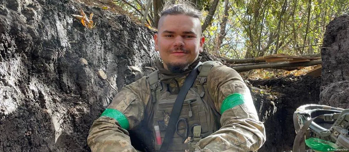 乌克兰人帕夫洛·奥利伊尼克（Pavlo Oliynyk）告诉德国之声，他加入敌方部队，是为了逃离俄罗斯的囚禁。