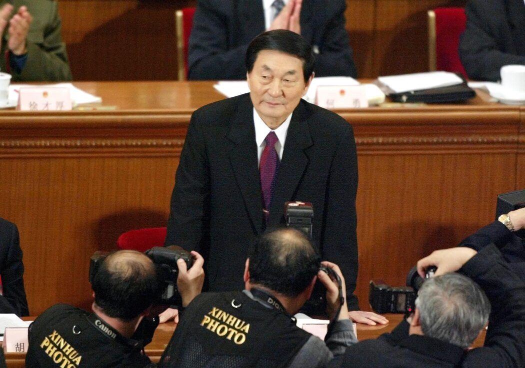 中国前总理朱镕基逝世:市场化改革和“入世”推手 3 2003年,朱镕基卸任国务院总理时。自1991年出任副总理以来,他一直致力于让市场机制重新发挥作用。