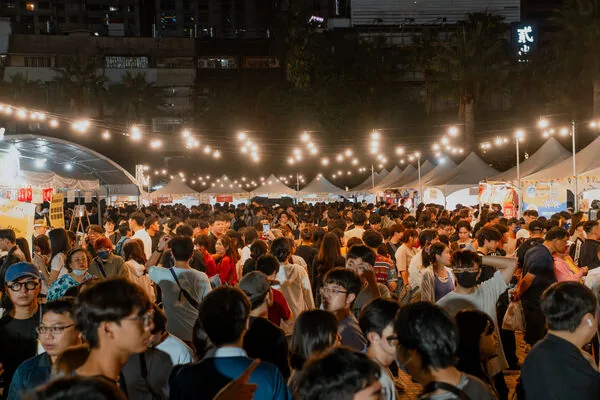 有趣万圣节市集10/31登场 跨界响应白昼之夜「营业到凌晨2点」 5 b201cf92c587a3939baddcbd1115e40b2b47f24b0fd2a91b0f24a34e4d9b4035 article