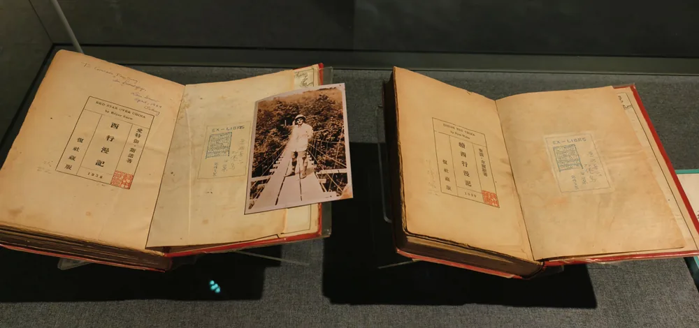 看展|出版家范用的书房 上海特展讲爱书人的故事 4 b3dadddaf2ae01a00ffa13b5ff668189e9e364ff7c5cebe575d3026faa6c33be article