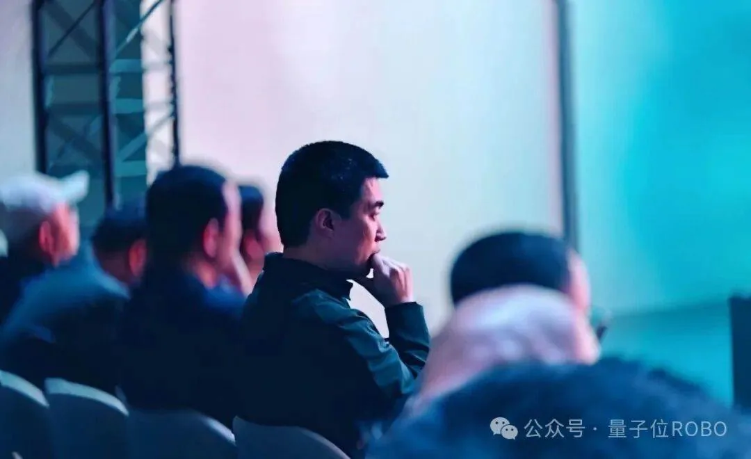 b4b9c07cf03e6686b16ab67483c14318693b76f4f4171c45b48f32581d2f73c1 article