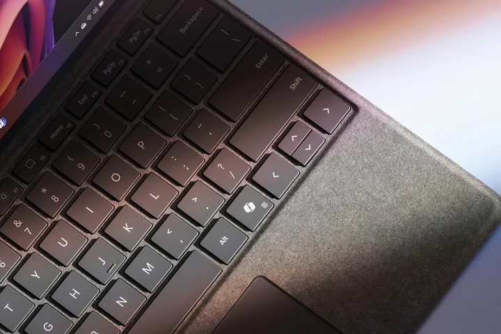 Windows臃肿拖累AI PC 微软重新优化8GB内存 2 b63107288e823757f1c8b142b48903a7aadf96a2314f9940fc13d2b328954149 article