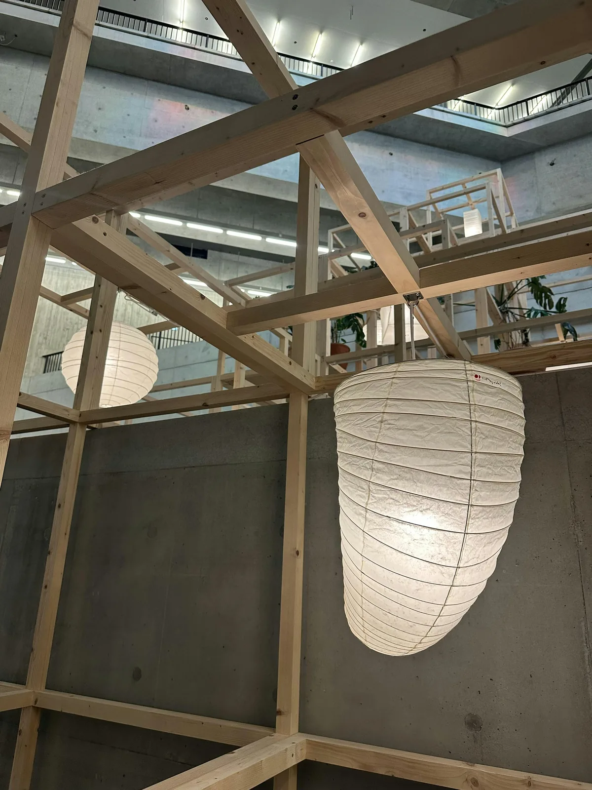 西九活动6大推介|实试租日式单车!西九渡轮+野口勇展免费睇 10 《傅丹創意現場:野口勇的「光」》由即日起至10月26日展出。(記者 何加祺攝)
