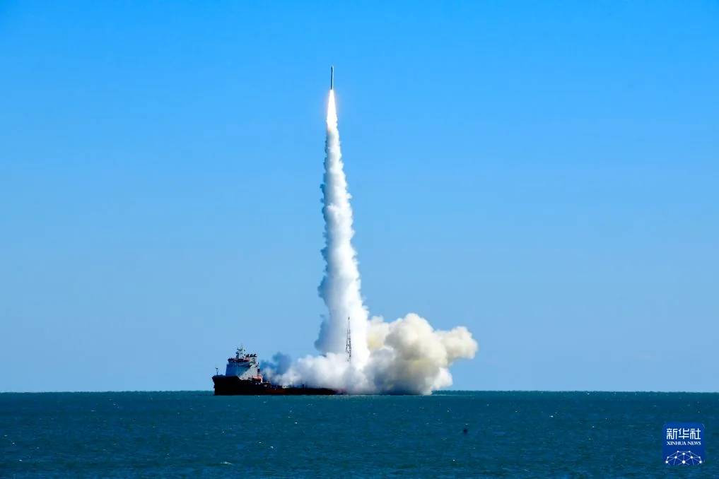 谷神星一号海射型遥八运载火箭在海上发射