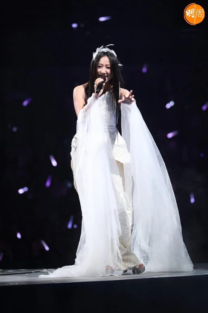 出道10年总播放量突破100亿次 陈粒平常心「爆红这个词有点夸张」|封面故事 10 bf1b57c550c74cda926f177c7cb07ec054ec16ef37b0984974ea84233fa0d751 article