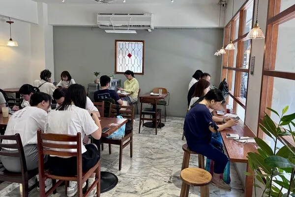 ▲▼軟實力行天宮站的蛋餅外皮酥脆又不油，入選米其林指南。（圖／《小虎食夢網》授權提供）