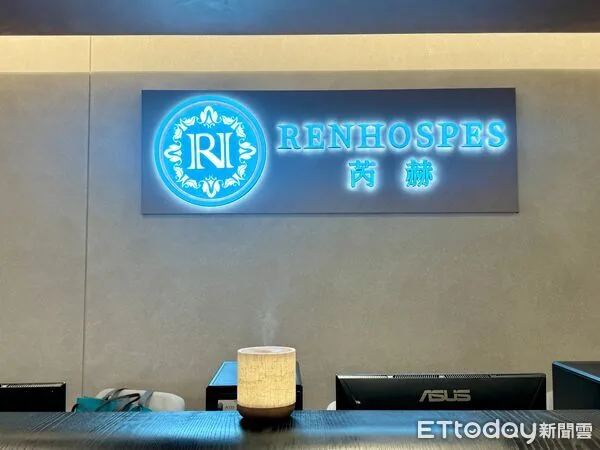 ▲▼位於華山文創園區旁的「芮赫飯店 Renhospes」預計11月中正式營運,芮赫飯店執行長陳柏亘。（圖／記者彭懷玉攝）