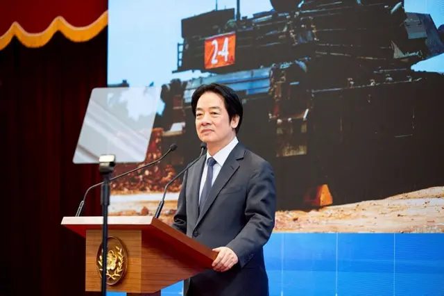 2026年2月11日，台湾总统赖清德在记者会上发表谈话。这场名为“国家安全不能等！支持国防采购特别条例”的记者会，旨在回应国家安全议题、美国对台军售，以及相关国防法案在立法院审议停滞的情况。