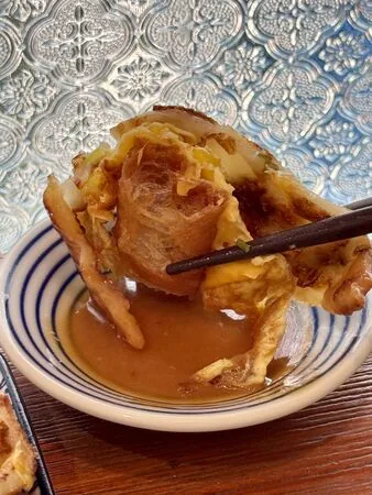 ▲▼軟實力行天宮站的蛋餅外皮酥脆又不油，入選米其林指南。（圖／《小虎食夢網》授權提供）