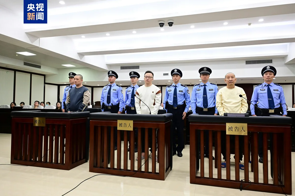 缅北魏家犯罪集团案一审宣判 魏怀仁、陈大卫、廖景芳判死刑 2 緬北魏家犯罪集團案一審宣判。(央視新聞)