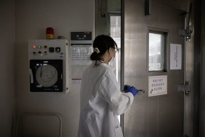 不明針劑揭開的外泌體亂象：地下施打、療效話術與新興生醫監管難題