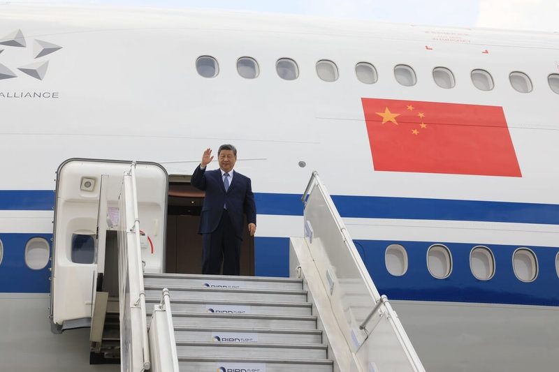 金砖峰会莫迪两度问习近平还好吗 他晚宴缺席原因不明 1 金磚國家峰會於印度時間12日下午2時展開,各國領導人在那之前已陸續抵達印度,中國國家主席習近平12日上午飛抵新德里,隨即與各國領導人一起參加接下來的活動。(印度外交部提供)中央社記者李晉緯新德里傳真 115年9月14日